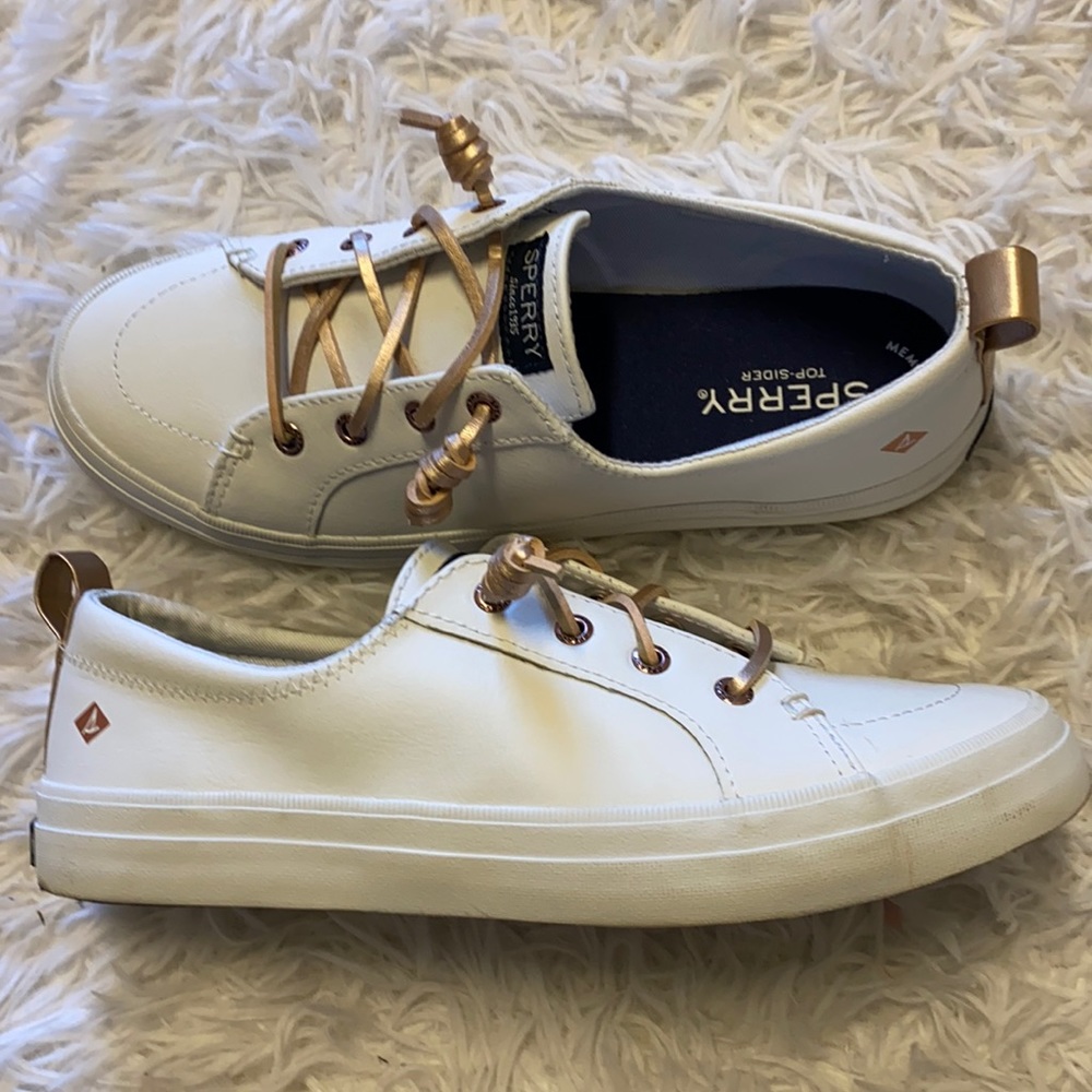 Lace-up Sperry Slip-ons